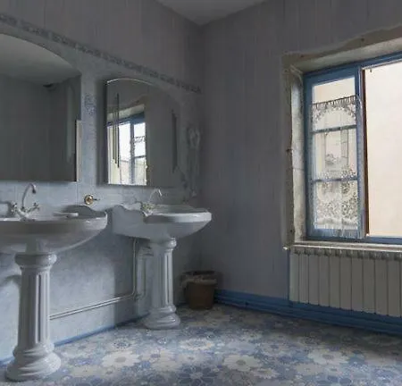 Maison d'hôtes Les Volets Bleus 4*